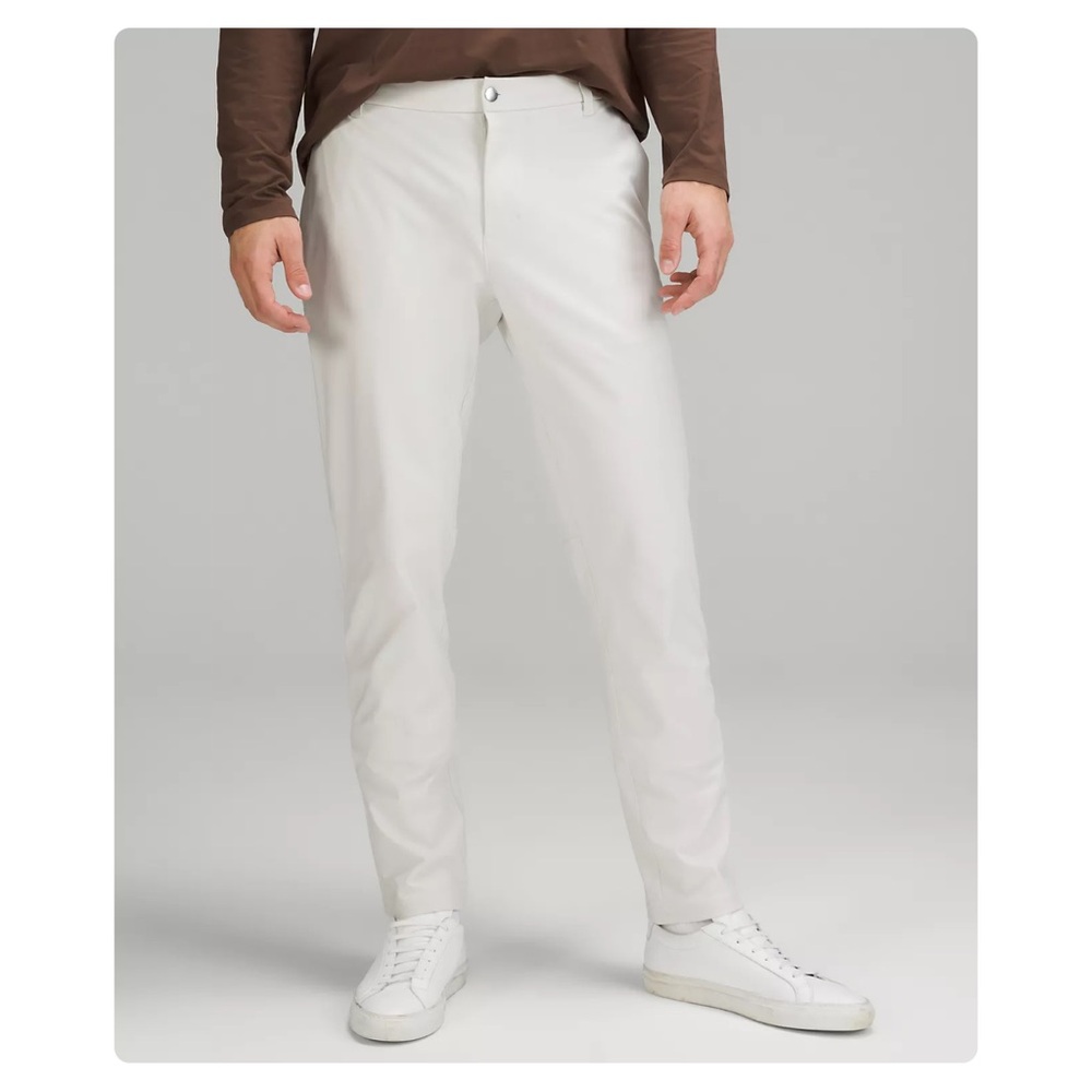 ★ Lululemon Men’s “Commission Classic-Fit Warpstreme” Pants - Cream ★